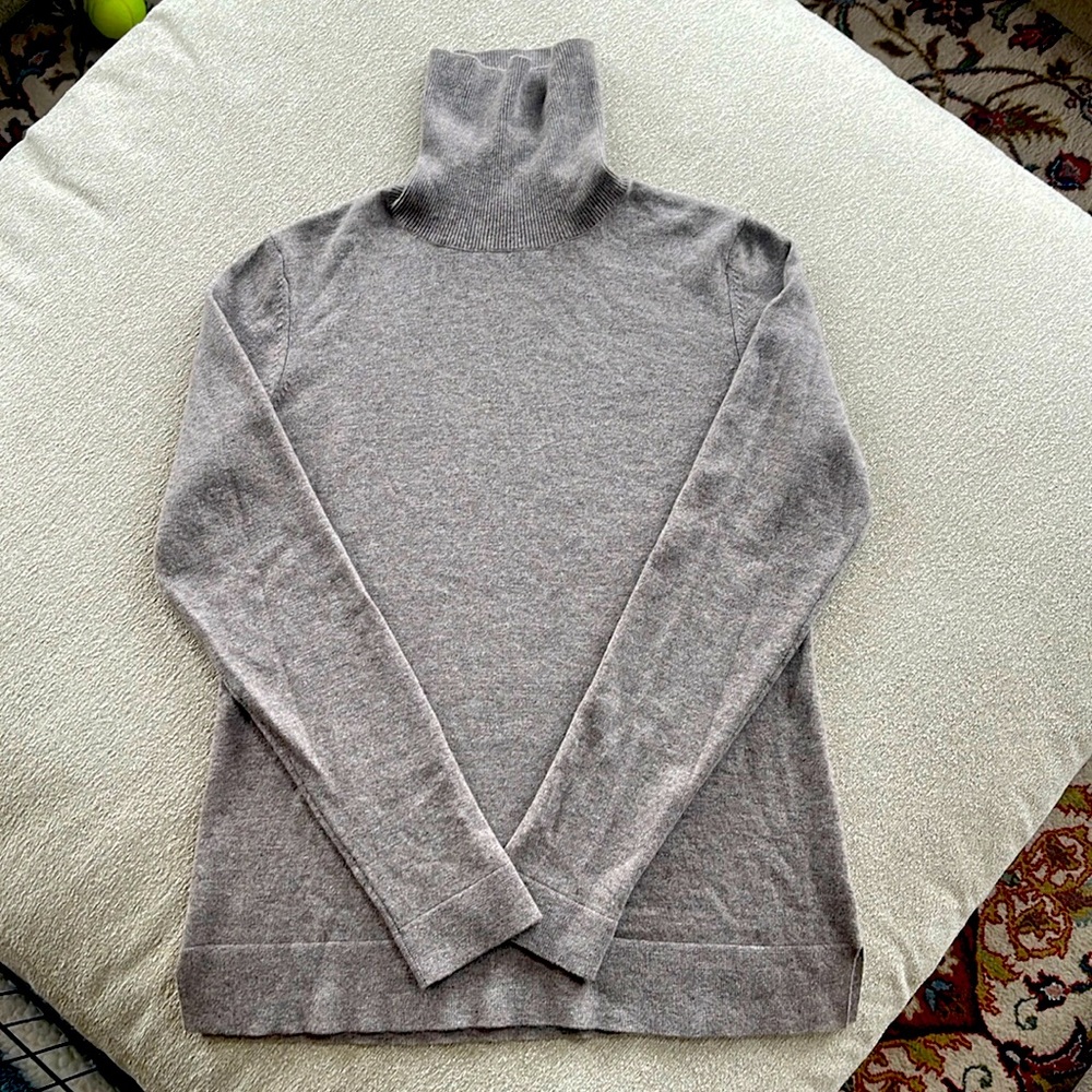 Kinross, cashmere sweater